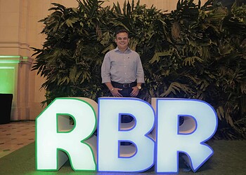 Acreano ganha Selo RenovaBR de qualidade e expertise em formatura