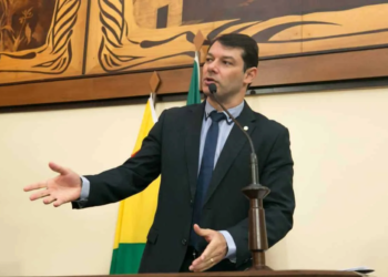 Roberto Duarte aciona órgãos para investigar o preço do combustível no Acre