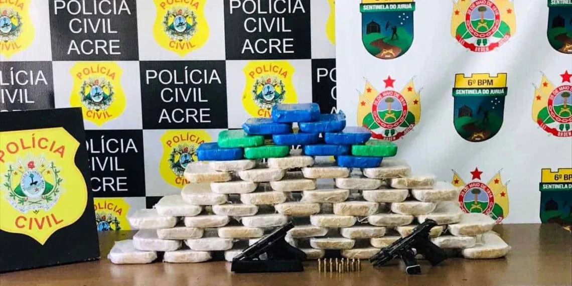 Polícia Civil em Cruzeiro do Sul apreende mais de R$ 400 mil em drogas, armas e veículos; Seis traficantes presos
