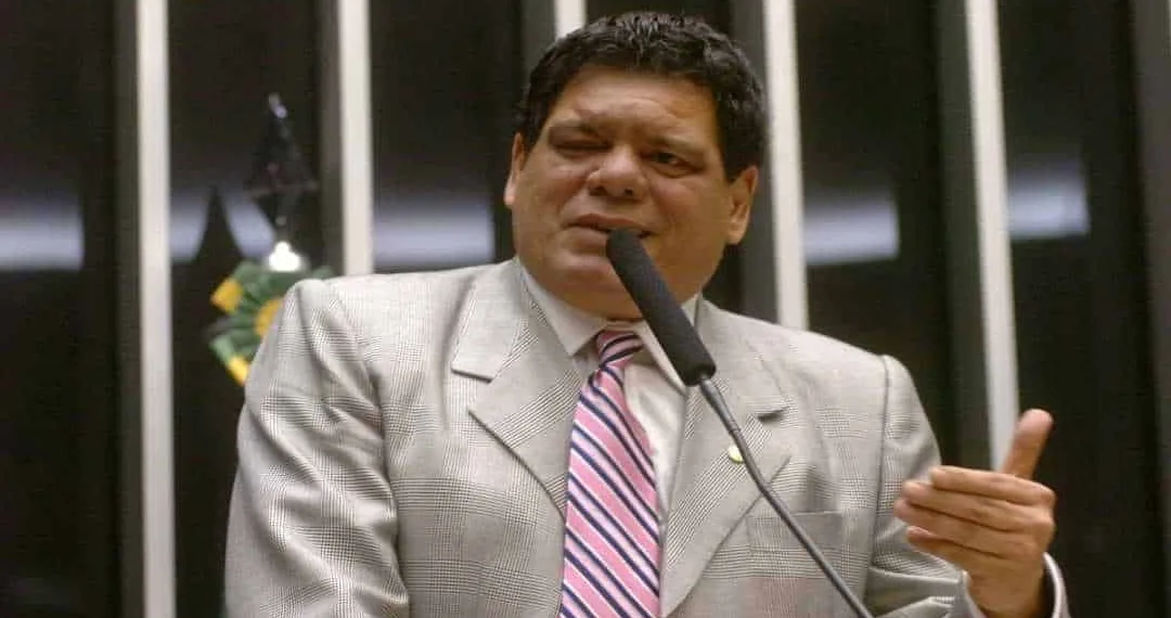 Desembargador concede liminar e Flaviano Melo volta a receber pensão de ex-governador do Acre