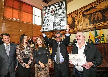 A pedido de Edvaldo, Aleac homenageia Jornal A GAZETA pela comemoração dos seus 34 anos