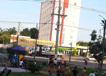 Helicóptero envolvido em acidente aguarda relatório sobre a recuperação