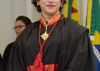 Procuradora-geral de Justiça toma posse para novo mandato à frente do MP-AC