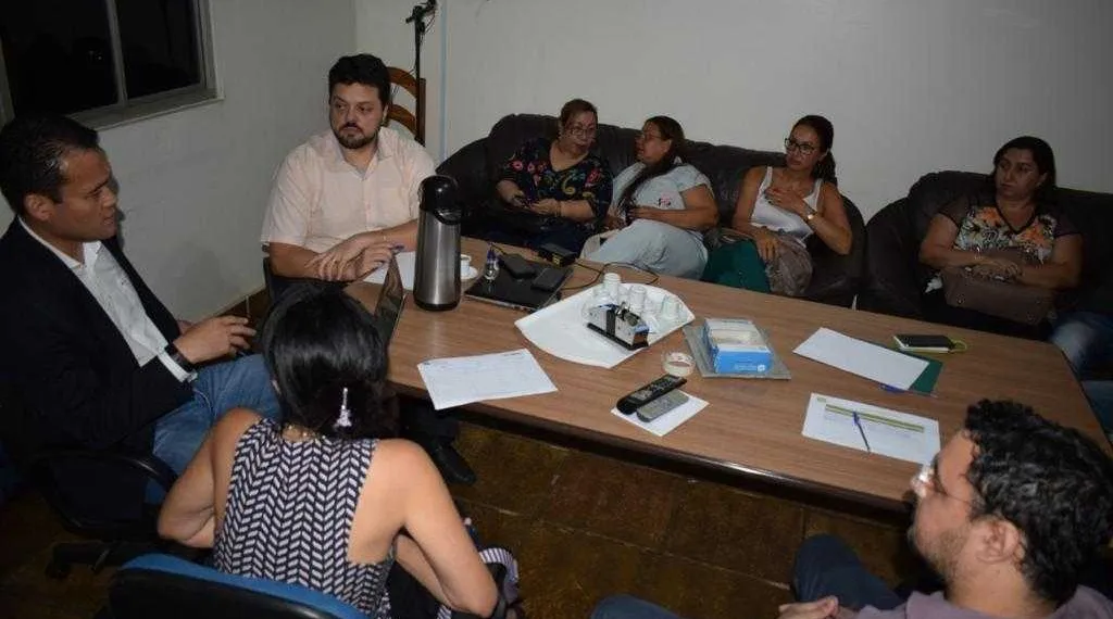Sindmed-AC reúne filiados e MP para debater sobre ponto eletrônico e falta de segurança nos hospitais e UPAs