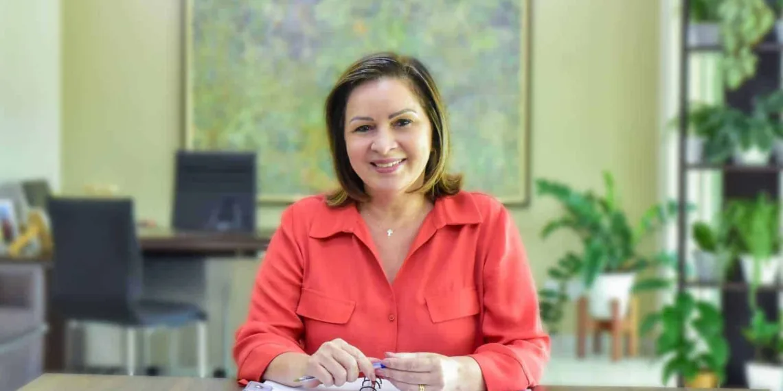 Prefeita Socorro Neri comemora 1º lugar de Rio Branco no ranking das capitais brasileiras com melhor situação financeira