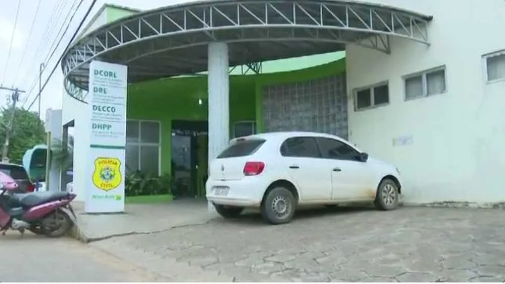 Dois são presos suspeitos de participação em mais de 10 assaltos em Rio Branco
