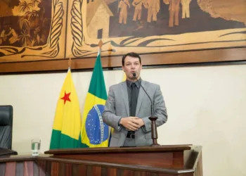 Após denúncia de Roberto Duarte, Sesacre envia médico para Porto Walter