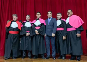 CRC prestigia formatura de Ciências Contábeis em curso coordenado por um de seus conselheiros