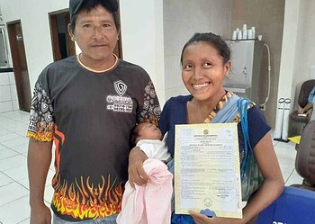 Diocese de Rio Branco arrecada fraldas e roupas de bebês para venezuelanas grávidas