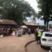 Flagra de aglomerações de pessoas ontem de manhã, feito pelo repórter fotográfico Sérgio Valle (FOTO SÉRGIO VALLE)