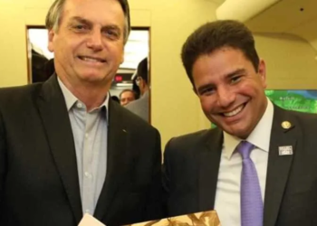 Gladson não assina carta em que governadores desmentem Bolsonaro sobre aumento do ICMS