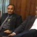 Tucano Minoru se vitimiza nas redes sociais e diz que foto com petista Sibá é antiga
