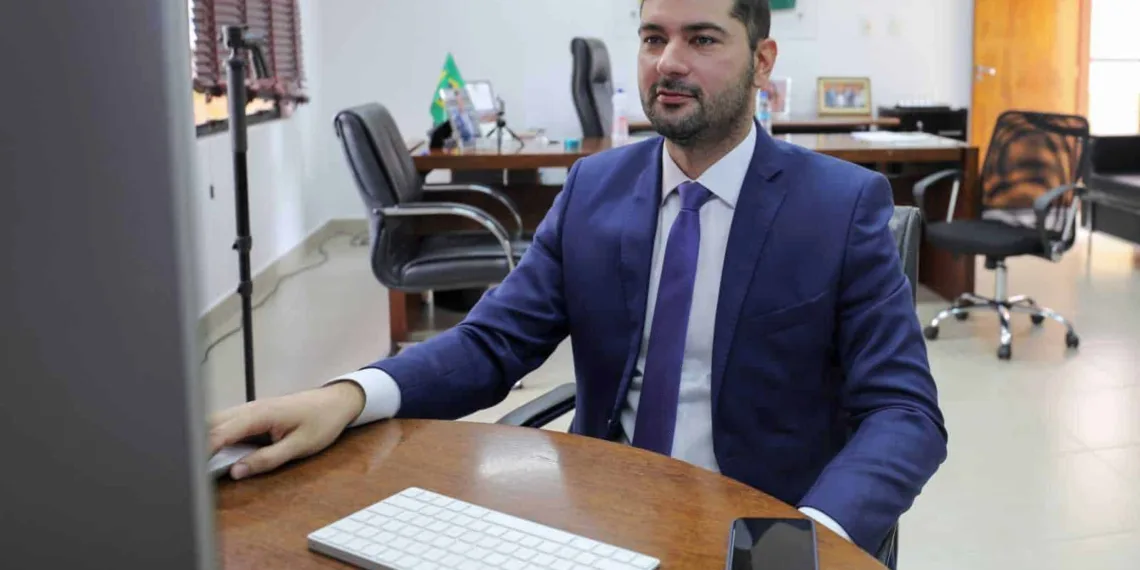 Nicolau Júnior conduz primeira sessão virtual da história da Aleac