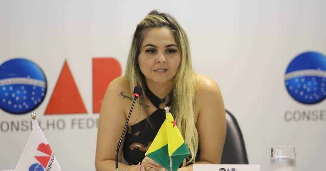 Advogada Isabella Fernandes está (FOTO ACERVO PESSOAL)