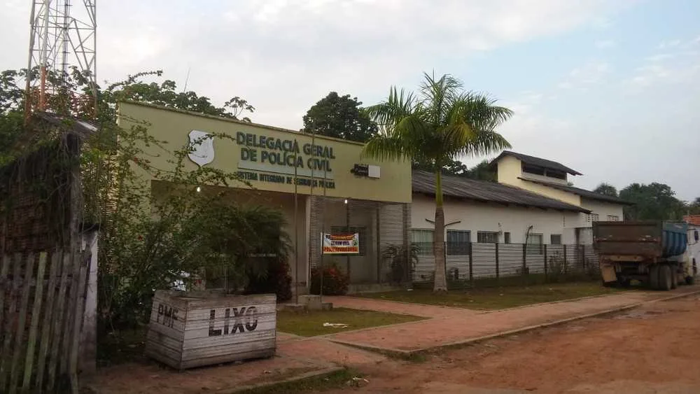 Homem mata o irmão com golpes de facão durante briga por terra em Feijó