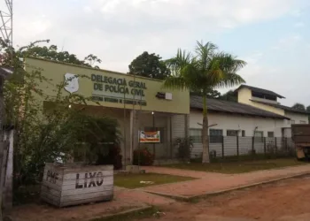 Homem mata o irmão com golpes de facão durante briga por terra em Feijó