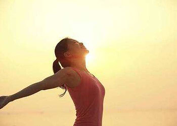 Mesmo com isolamento, exposição moderada ao sol não deve ser esquecida