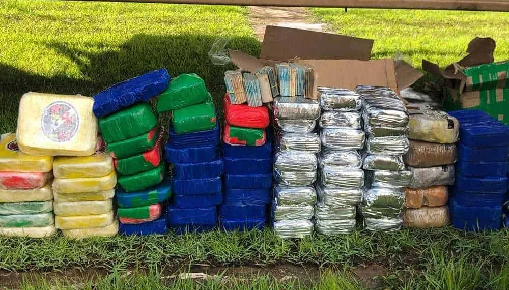 Homem é preso com 100 quilos de cocaína na BR-364, em Rio Branco