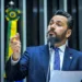Covid-19: Projeto de Alan Rick permite contratação de médicos brasileiros formados no exterior sem revalida