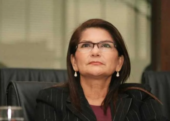 Antonia Sales faz relato emocionante sobre tratamento de Jéssica Sales
