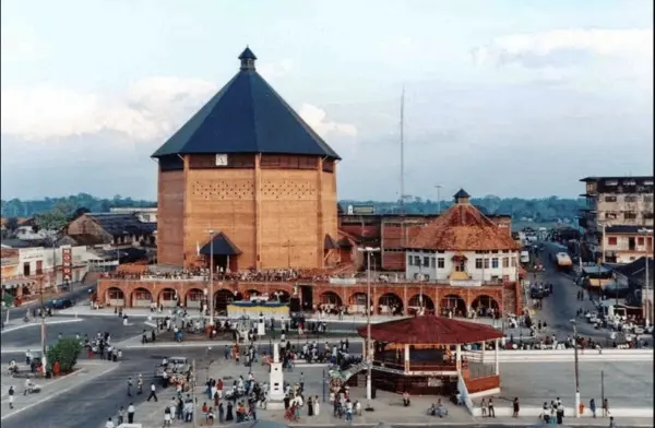 Casal que testou positivo para Covid-19 em Cruzeiro nega "festança"; foi um churrasco para 4 amigos do filho