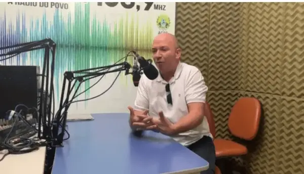 Deputado alerta servidores que o Estado pode atrasar salários; Gladson diz que "não tem essa possibilidade" 2 Deputado alerta servidores que o Estado pode atrasar salários; Gladson diz que "não tem essa possibilidade"