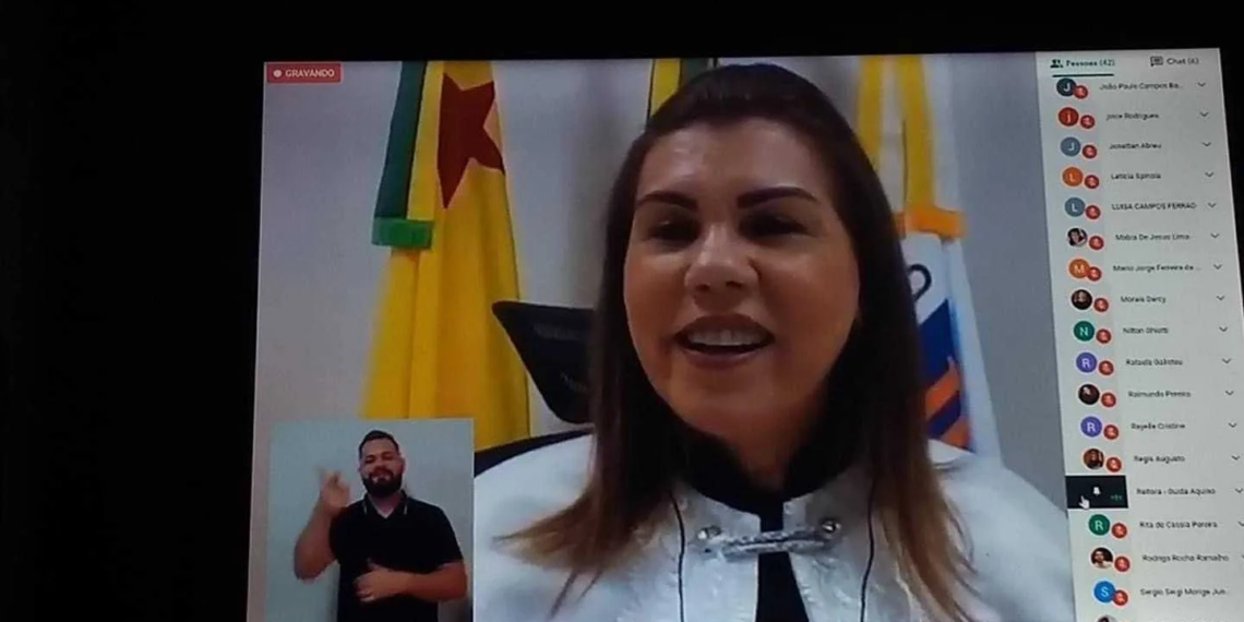Ufac realiza a primeira colação de grau por videoconferência