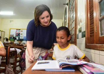 Prioridade na gestão de Socorro Neri, educação ganha mais uma importante ferramenta e avança entre as melhores do país