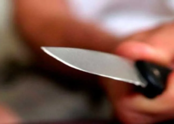 Mulher não se conforma com separação e fere companheira a golpes de faca em Rio Branco