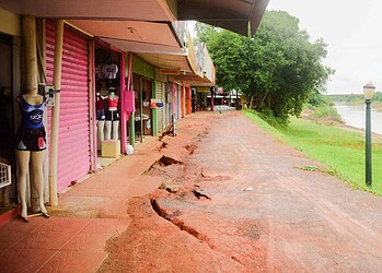Prefeitura de Rio Branco realiza mutirão e monitora pontos da cidade após forte chuva