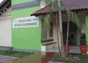 Corpo de mulher é encontrado dentro de cela na delegacia de Brasileia