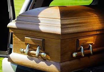 Sesacre nega que corpo da primeira vítima de coronavírus no Acre tenha sido abandonado