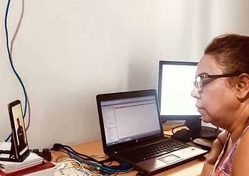 Apresentação de suspeito de homicídio qualificado é feita por videoconferência