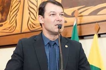 Deputado Roberto Duarte quer detalhamento de gastos do governo com montante enviado para o combate à Covid-19