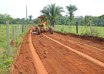 Prefeita Socorro Neri autoriza pavimentação de três ramais em Rio Branco