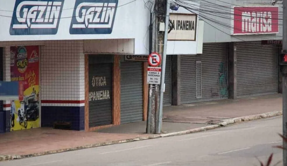 “Se não ajudarem teremos que decretar o fecha tudo (lockdown)", diz governador