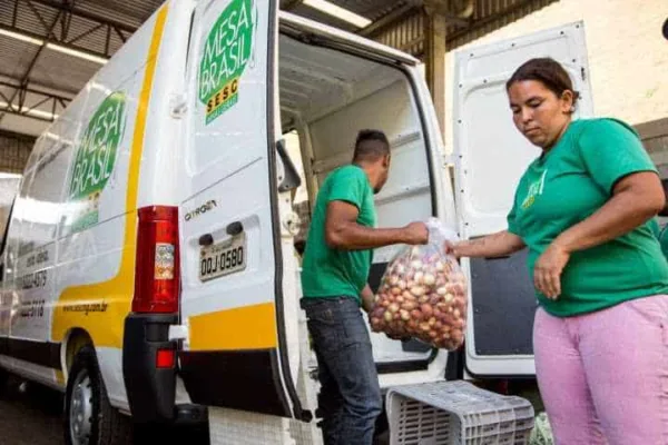 Mesa Brasil Sesc já distribuiu mais de 5,4 mil toneladas de alimentos no país, durante o isolamento social