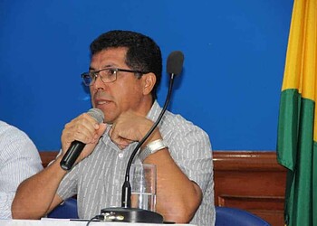 “Decretar é fácil, difícil é criar políticas públicas para manter os menos favorecidos”, diz Acisa