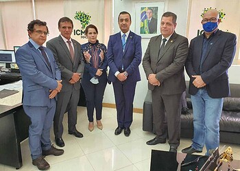 Com ele estavam o vice-governador do Acre, Major Wherles Rocha (PSDB), a deputada federal Mara Rocha (PSDB) e o deputado estadual Luiz Gonzaga (PDSB