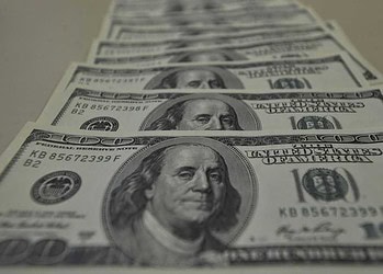 Dólar tem forte alta e fecha no maior valor desde 1º de junho