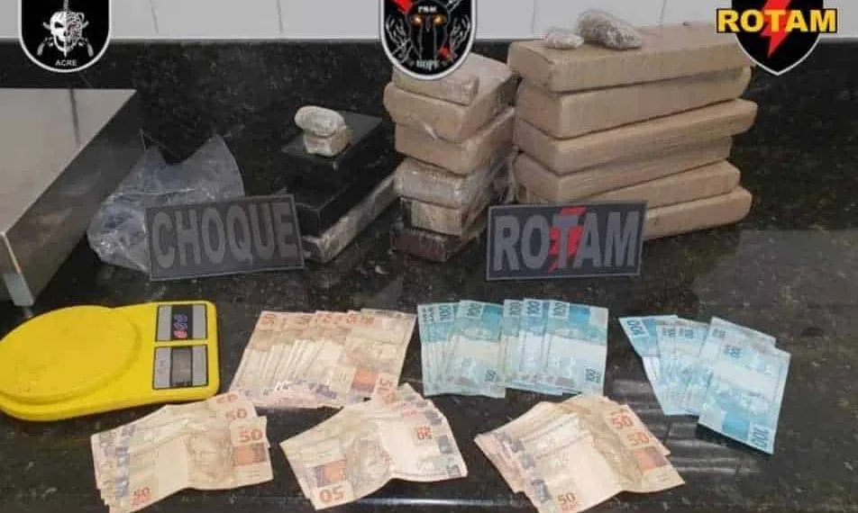 Polícia Militar apreende 12 quilos de maconha em Rio Branco