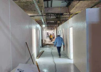 Hospital de Campanha de Cruzeiro do Sul começa a receber equipamentos para a inauguração
