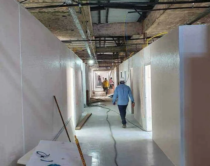 Hospital de Campanha de Cruzeiro do Sul começa a receber equipamentos para a inauguração