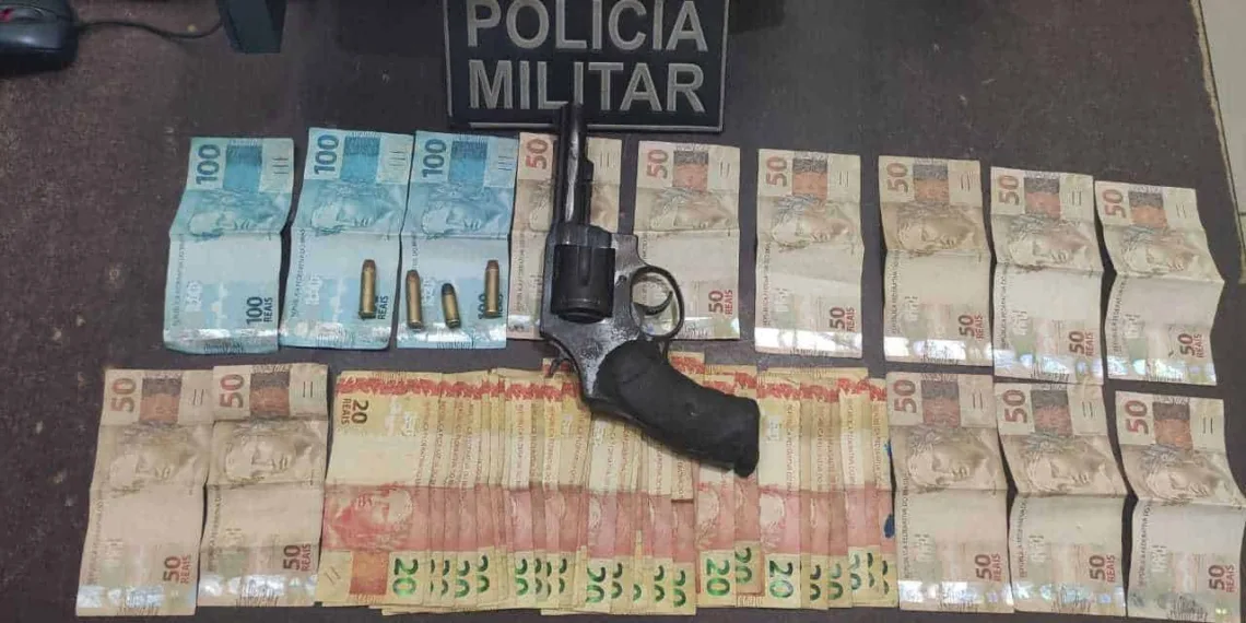 PM prende dupla em flagrante após roubo