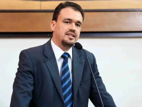 Daniel Zen pede punição para militares que agrediram jovem deficiente em Plácido de Castro