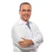 O biomédico Roberto Figueiredo, o Dr. Bactéria, é conhecido por participar de programas da RecordTV (Foto: Divulgação)