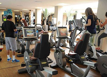 Usar máscara em academias não prejudica saúde, dizem especialistas