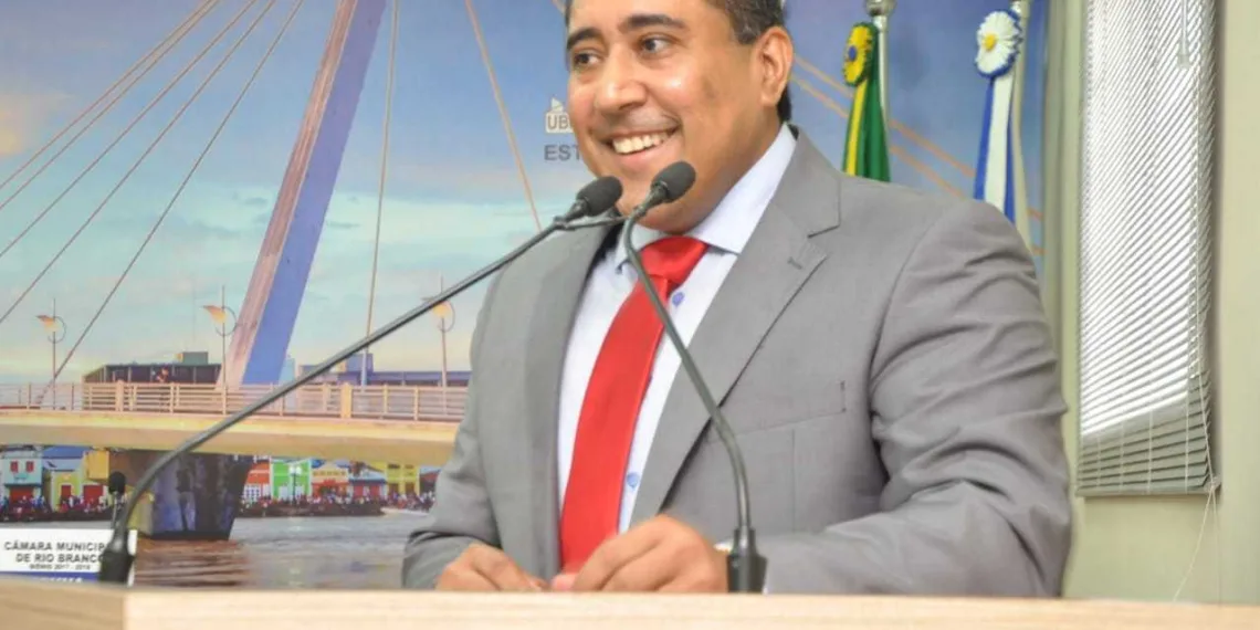 Jakson Ramos (PT) celebrou o início da segunda fase de testes dos respiradores de baixo custo (Foto: Ascom CMRB)