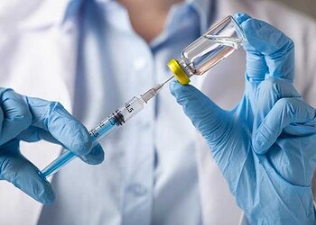 Testes da vacina chinesa em brasileiros contra coronavírus começam dia 20