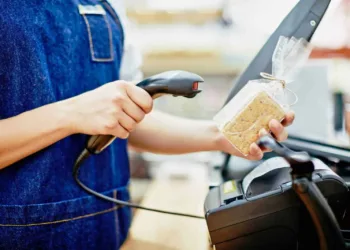 Sistema Fecomércio/AC comenta previsão da CNC sobre retração do volume das vendas 